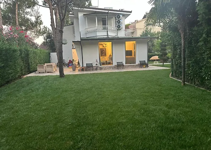 Vila E5