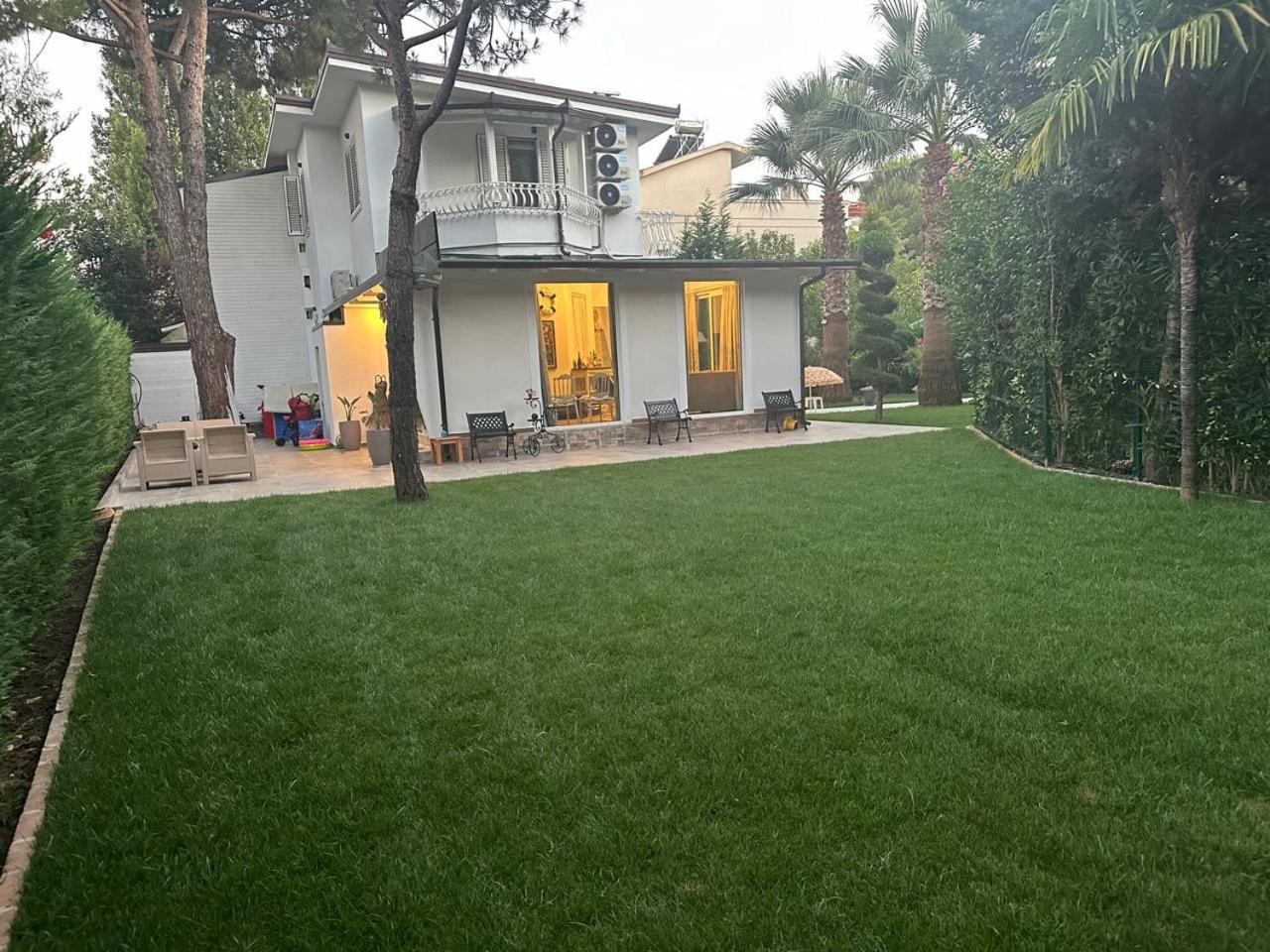 E5 Villa