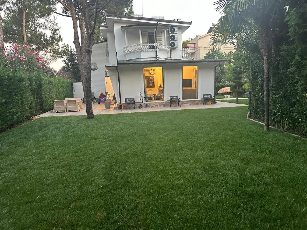 E5 Villa