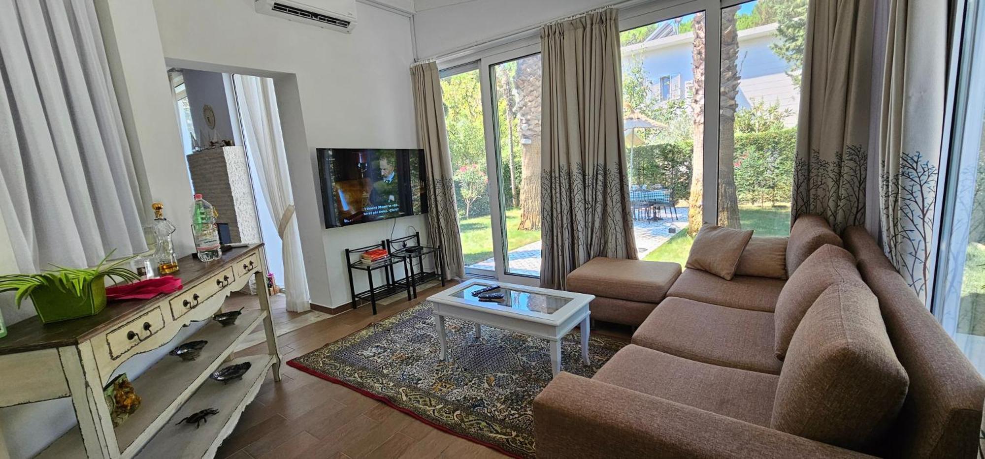 E5 * Durres