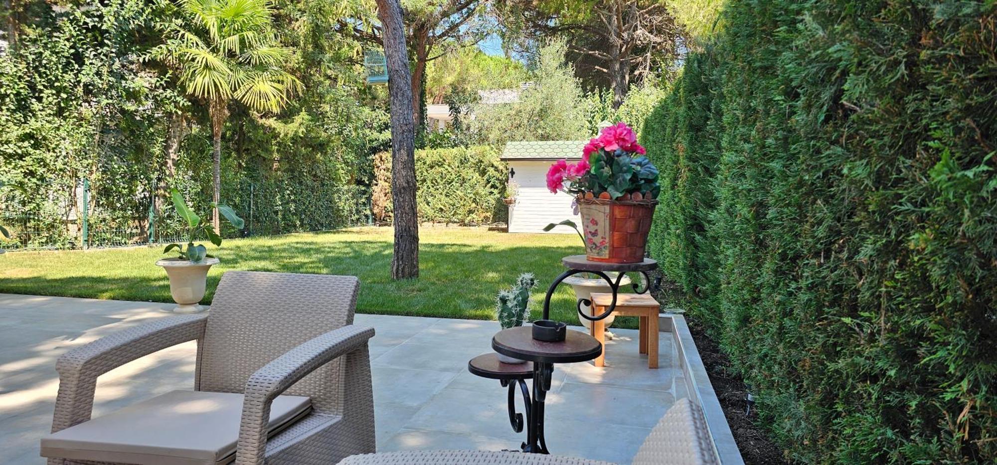 Villa E5 *